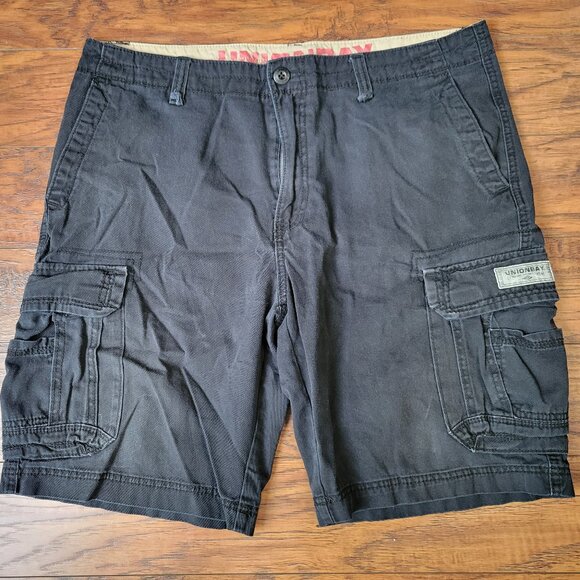 UNIONBAY Black Men's Cargo Shorts sz 36 EUC Spring Summer Casual Beach Vacation - Picture 1 of 4